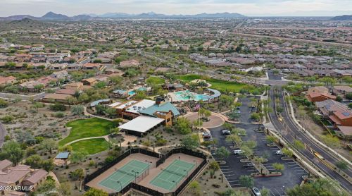 1665 Blaylock Dr, Phoenix AZ 85085-6324 exterior