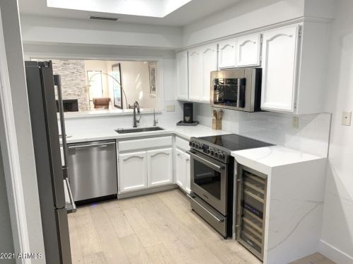 6148 28th St, Phoenix AZ  85016-2167 exterior