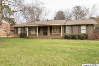 112 Jones Valley Dr, Huntsville, AL 35802-1832