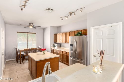 2508 Alta Vista Rd, Phoenix AZ  85041-5330 exterior