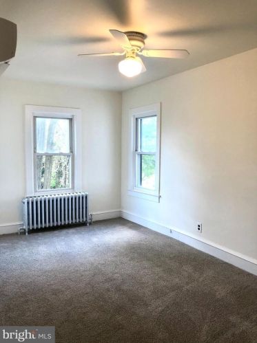 424 Morris St, West Deptford NJ  08096-2633 exterior