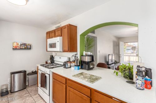 1917 Clarendon Ave, Phoenix AZ 85033-4023 exterior