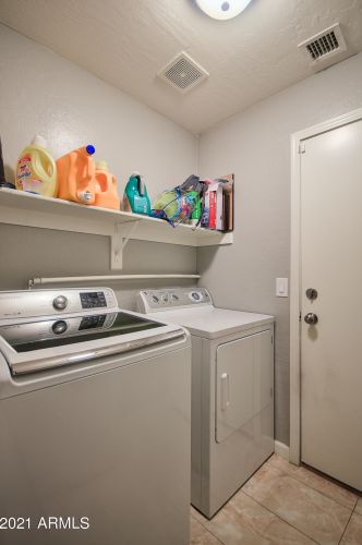 2251 63 Dr, Phoenix AZ 85033-1630 exterior