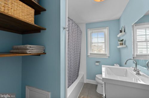 414 Morgan Ave, West Deptford NJ 08096-2818 exterior