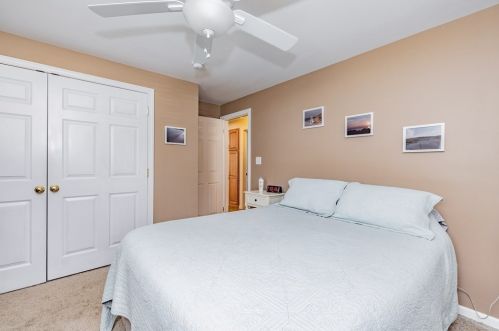 163 Florida Dr, Agawam MA 01001-3516 exterior