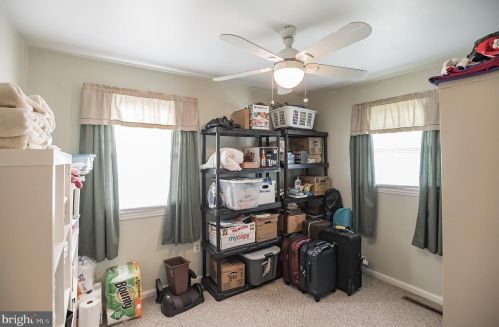 335 May Ave, West Deptford NJ 08096-1166 exterior