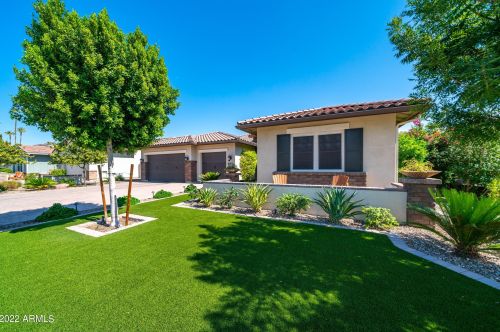 5311 2nd St, Phoenix AZ 85085-7756 exterior