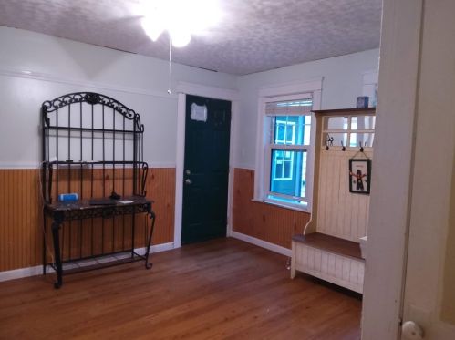 143 Commonwealth Ave, Worcester MA 01604-1962 exterior