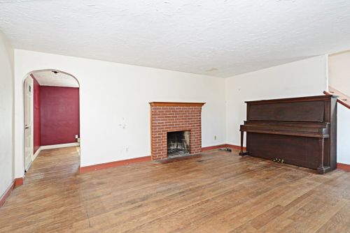 282 June St, Worcester MA 01602-3257 exterior