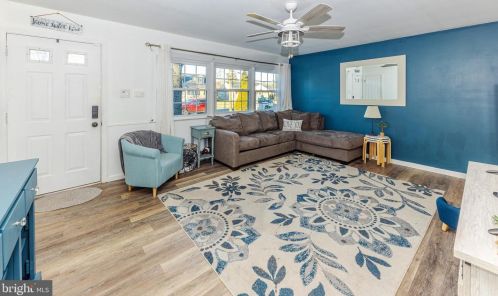 20 Beech Pl, West Deptford NJ 08096-3301 exterior