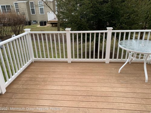 106 Brookfield Dr, Jackson Twp NJ 08527-4086 exterior