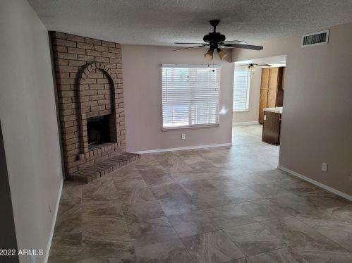 13809 22nd St, Phoenix AZ  85022-4650 exterior