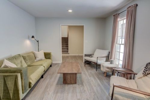 2420 Leisure Lake Dr, Atlanta GA  30338-5319 exterior