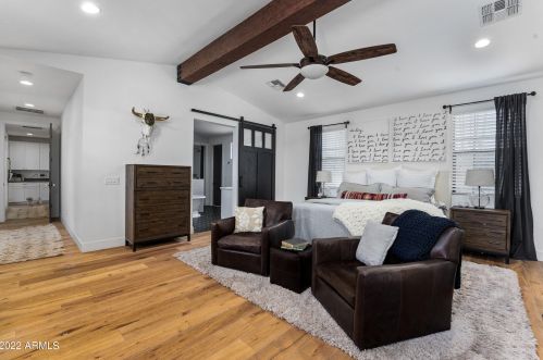 3140 52nd St, Phoenix AZ 85018-4402 exterior