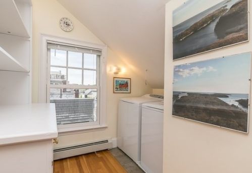 1 Main St, Rockport MA 01966-1513 exterior