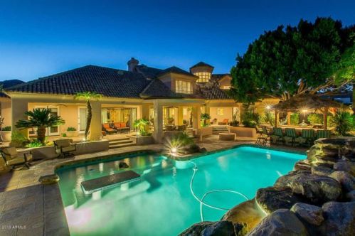 13421 33 St, Phoenix AZ  85018-1415 exterior