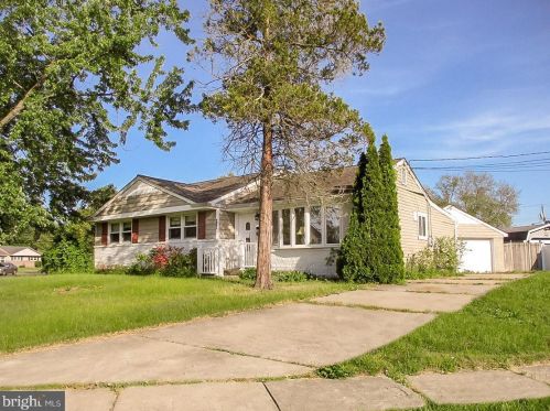 221 Ford Ave, West Deptford, NJ 08096-1148