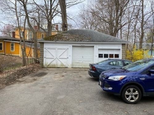 22 Gilbert St, North Brookfield MA 01535-1410 exterior