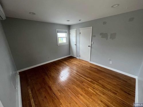 274 Wilson Ave, Kearny NJ  07032-3347 exterior