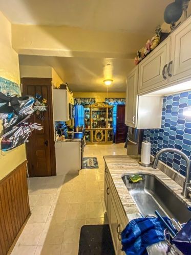 93 May St, Worcester MA 01602-3451 exterior