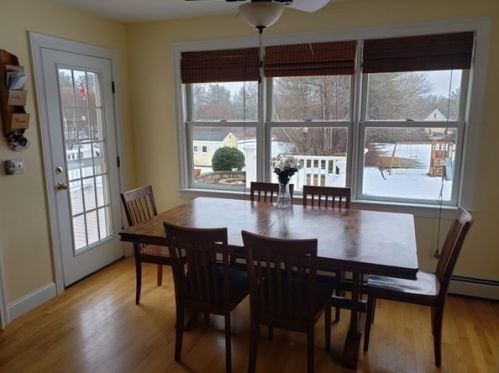 77 Mendall Rd, New Bedford MA 02743-1211 exterior