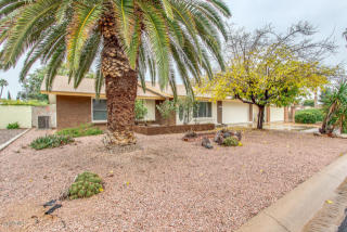 625 Essex Ln, Mesa, AZ 85208-1937