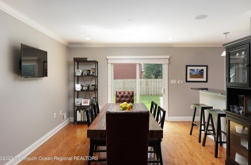 26 Orch Pl, Little Silver NJ 07739-1428 exterior