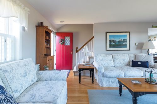 1239 Main St, Chatham MA 02633-2422 exterior