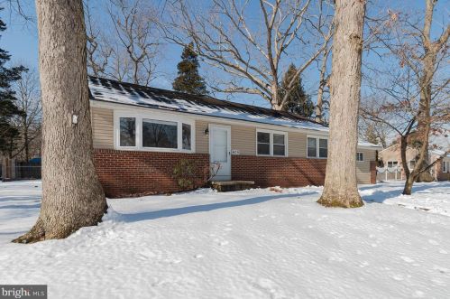 605 Washington Ave, West Deptford, NJ 08096-4563