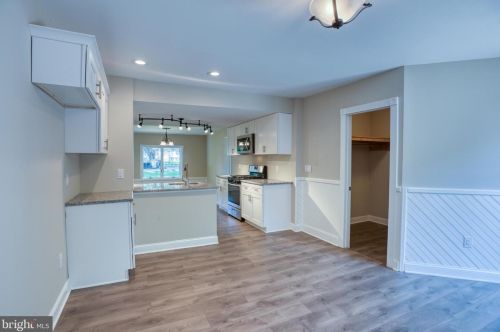 746 Carter Ave, West Deptford NJ  08096-1468 exterior