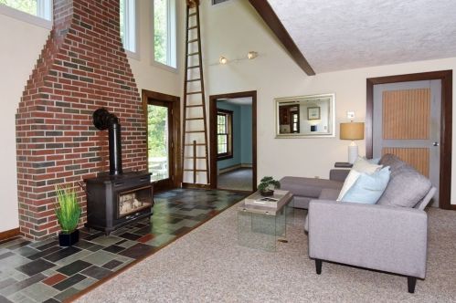 11 Clifford Rd, Southborough MA 01772-1502 exterior