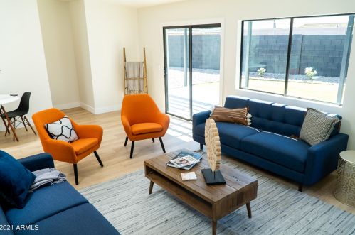 3307 43rd Pl, Phoenix AZ  85018-6422 exterior