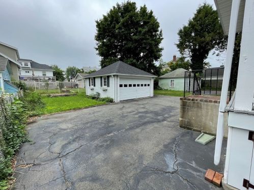 195 Billings Rd, Quincy MA 02171-2404 exterior