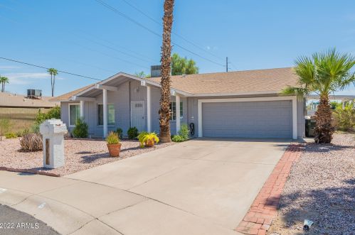 10801 Bannock St, Phoenix, AZ 85044-1533