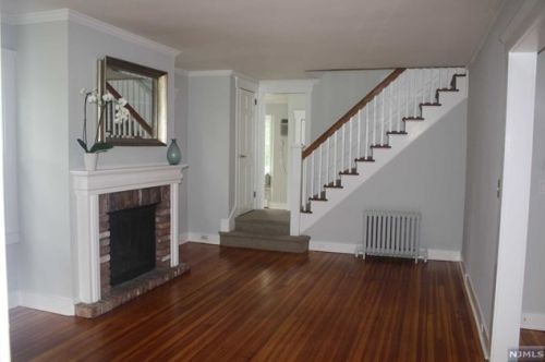 97 Magnolia Ave, Tenafly NJ  07670-1827 exterior