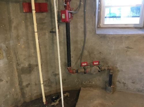 21 Pear St, Fall River MA 02720-5324 exterior