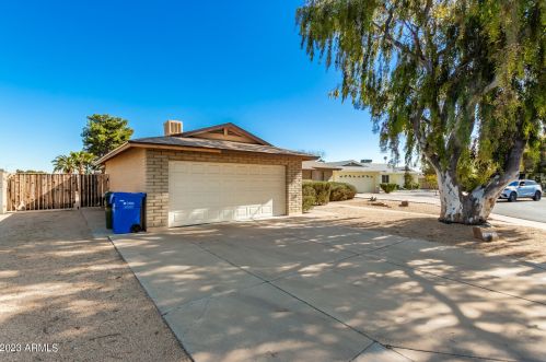 13013 42nd Dr, Phoenix, AZ 85029-1918
