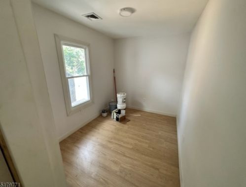 20 Campbell Ave, Belleville NJ 07109-2362 exterior