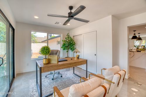 3846 Clarendon Ave, Phoenix AZ 85033-4124 exterior