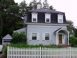 31 Cornell St, Newton, MA 02462-1107