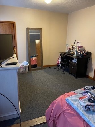 72 Winsor St, New Bedford MA 02744-1843 exterior