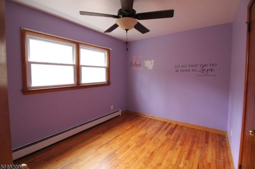 326 Skyline Lk Dr, Skyline Lakes NJ 07456-1953 exterior