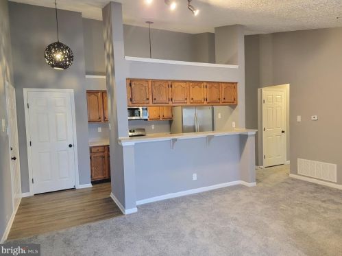 10 Kenwood Dr, Erial NJ  08081-4205 exterior