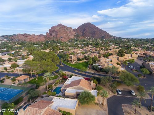 4430 Camelback Rd, Phoenix AZ 85018-2834 exterior