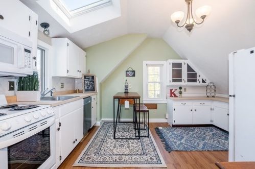 251 Sandwich St, Plymouth MA 02360-2132 exterior