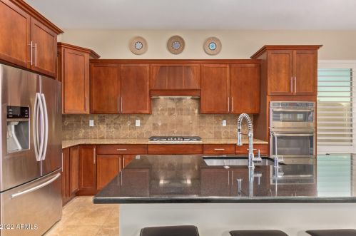 1816 Eagle Talon Trl, Phoenix AZ 85085-5344 exterior