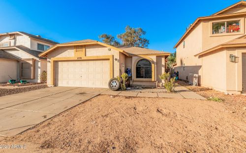 8720 Amelia Ave, Phoenix, AZ 85037-2371