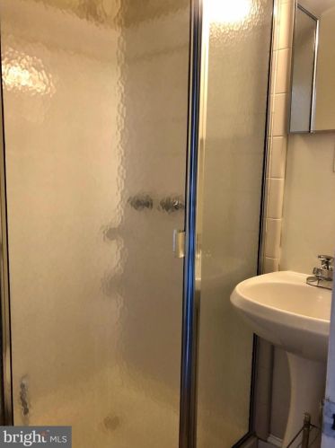 1030 6 St, Philadelphia PA 19140-3327 exterior