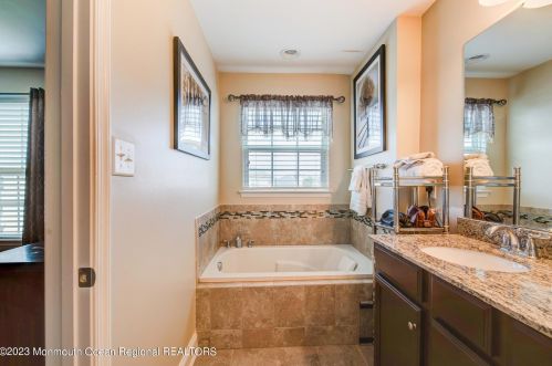 141 Kyle Dr, Tinton Falls NJ 07712-7536 exterior