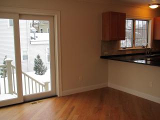 200 Fayette St, Watertown MA  02472-3709 exterior